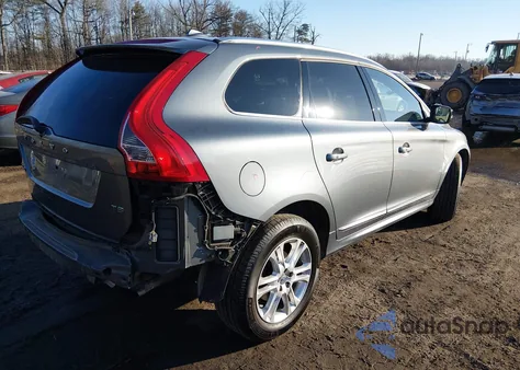 2016 Volvo Xc60 T5 Drive-E Premier z USA, uszkodzony, nr VIN YV440MDK7G2787643